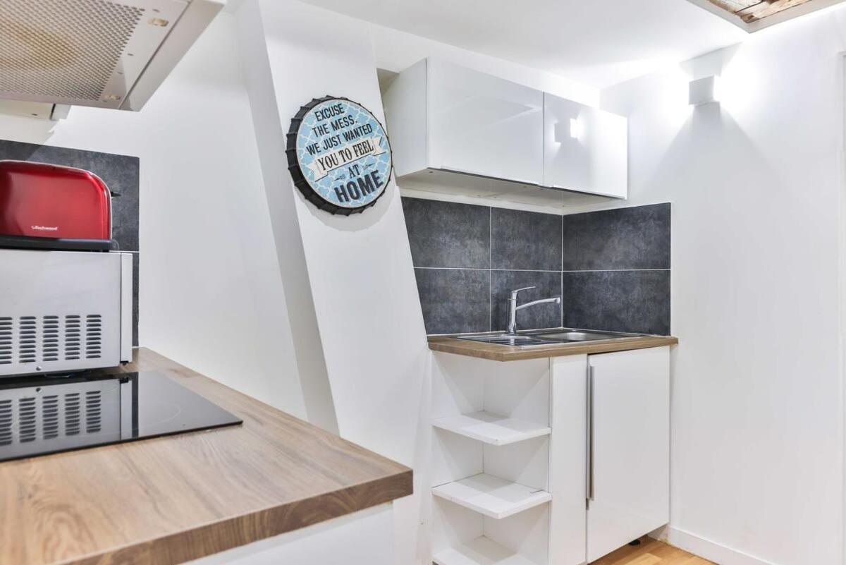 Dazzling Studio Caire Apartment Париж Екстериор снимка